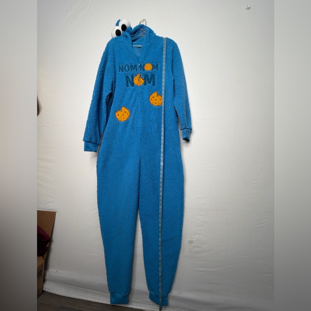 Pajama unisex
Sesame Street Cookie Monster L/XL Blue Sherpa Fleece SuitC34)✨